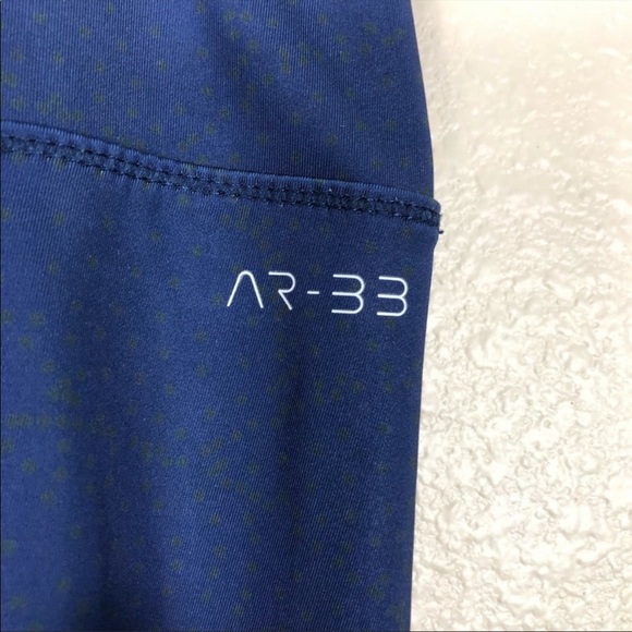 AR-33 Alpha 7/8 High Waist Ocean Fade Leggings - Picture 5 of 8
